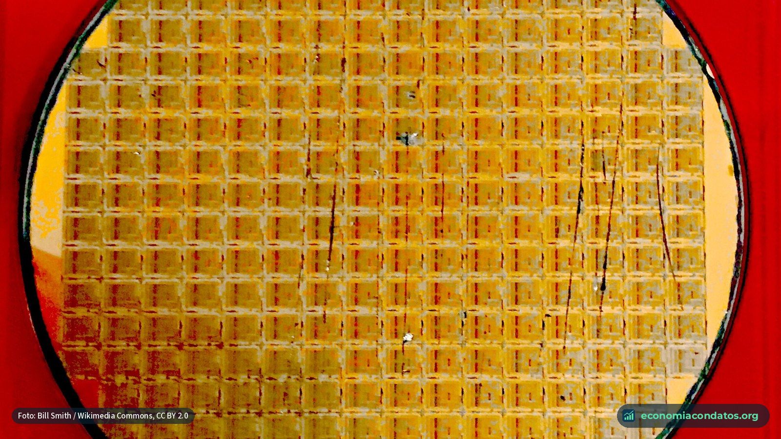 Oblea de silicio con decenas de chips de microprocesador